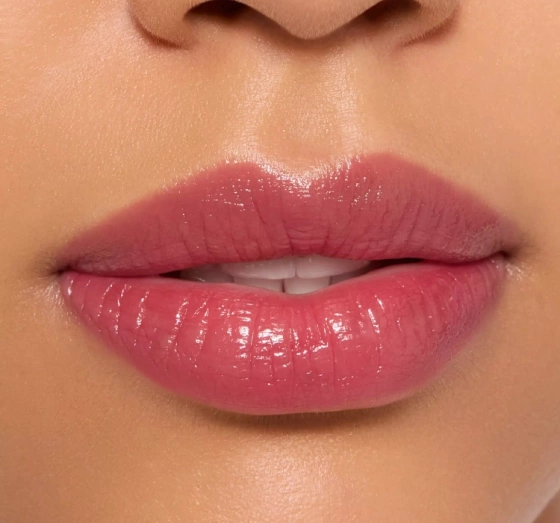 Kliknij na zdjęcie, aby je powiększyć Catrice Care In Colours Lip Balm Lippenbalsam 050 Wild Rebel 3g