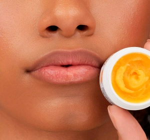 ESSENCE LIP CARE LIPPENPEELING 9G