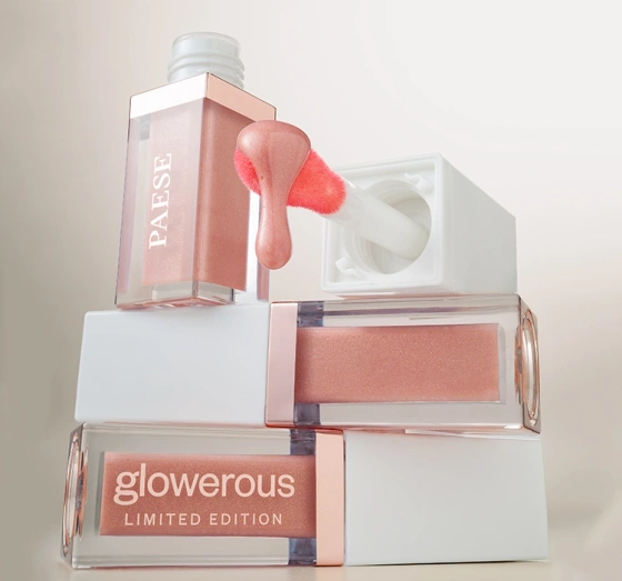 Kliknij na zdjęcie, aby je powiększyć PAESE GLOWEROUS LIPGLOSS 01 MILK 5ML