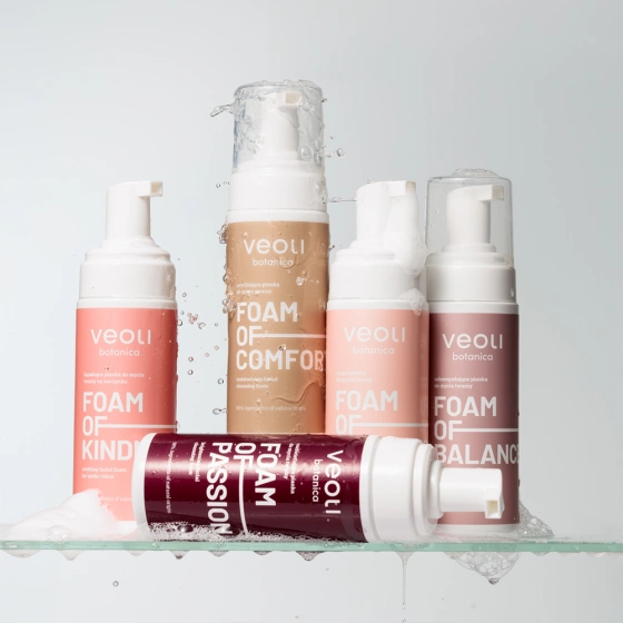 Veoli Botanica Foam Of Kindness Beruhigender Gesichtsreinigungsschaum für Couperose-Haut 150 ml