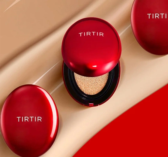 TIRTIR Mask Fit Red Cushion SPF 40 PA++ Langanhaltende Compact Foundation 17N Vanilla 18g