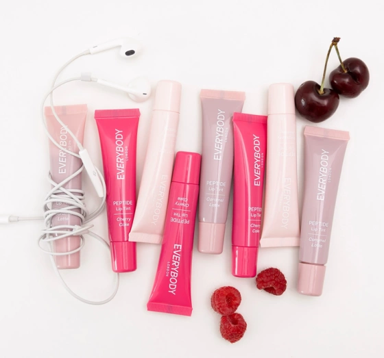 Kliknij na zdjęcie, aby je powiększyć Everybody London Lippenbalsam Raspberry Pudding 10ml