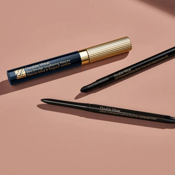 Kliknij na zdjęcie, aby je powiększyć Estée Lauder Double Wear Zero-Smudge Lengthening Mascara – verlängernde Wimperntusche 01 Black 6 ml