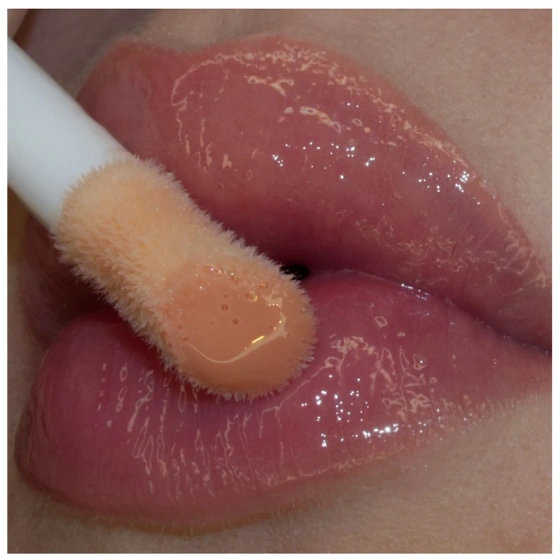Kliknij na zdjęcie, aby je powiększyć Stars From The Stars Blanket Lip Oil Lippenöl 02 Warm Delight 8 g