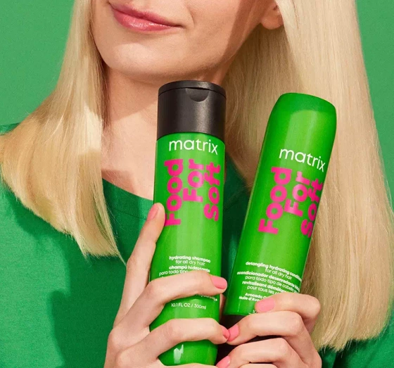 Kliknij na zdjęcie, aby je powiększyć MATRIX FOOD FOR SOFT FEUCHTIGKEITSSHAMPOO FÜR HAARE 300ML