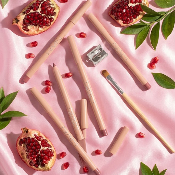 Kliknij na zdjęcie, aby je powiększyć NAM Epic Liner cremiger Lippenkonturenstift 01 Vintage Pink 1,2 g