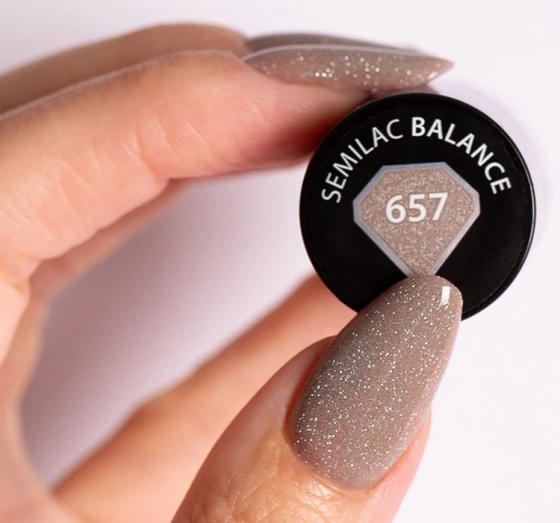 Kliknij na zdjęcie, aby je powiększyć Semilac Wellbeing Hybridlack 657 Balance 7 ml