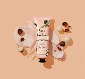 Oriflame Love Nature Schützende Hand- und Nagelcreme Macadamia 75ml