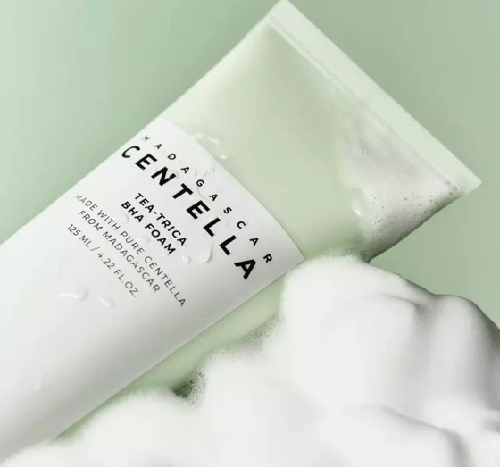 Kliknij na zdjęcie, aby je powiększyć SKIN1004 TEA-TRICA BHA FOAM REINIGUNGSSCHAUM FÜR GESICHT 125ML