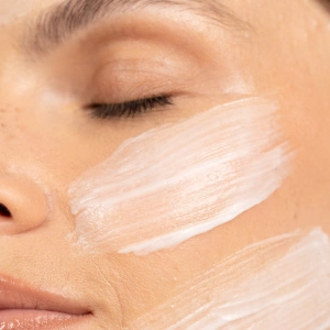 Veoli Botanica Ceramide Shield Feuchtigkeitsspendend-regenerierendes reichhaltiges Gesichtsserum 30 ml