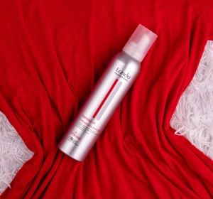 LONDA PROFESSIONAL EXPAND IT HAARSCHAUM FÜR MEHR VOLUMEN STRONG HOLD 200ML