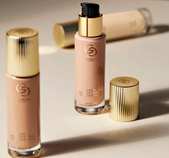 Oriflame Giordani Gold Age Defying SPF12 Foundation mit Serum, Vanilla Neutral, 30 ml