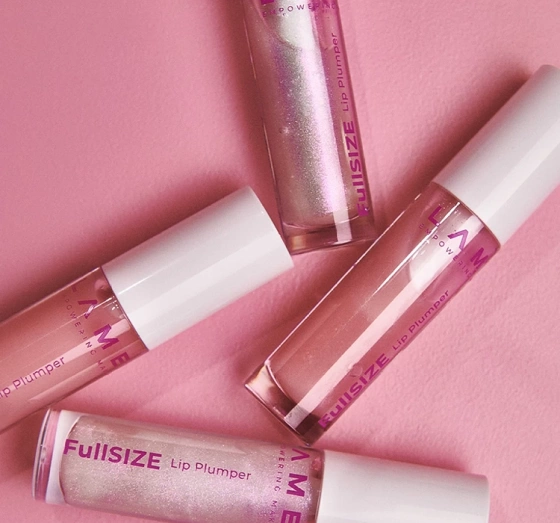 Kliknij na zdjęcie, aby je powiększyć LAMEL COSMETICS FULL SIZE LIPGLOSS 401 MILKSHAKE 4ML