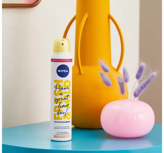 Kliknij na zdjęcie, aby je powiększyć NIVEA FRESH REVIVE TROCKENSHAMPOO FÜR BLONDES HAAR 200ML