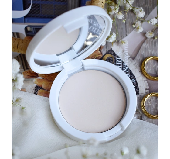 CLARESA BLUR SUPER POW(D)ER BEIGE KOMPAKTPUDER 10G