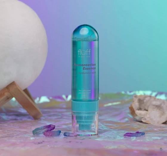 Kliknij na zdjęcie, aby je powiększyć FLUFF IN YOUR SOUL GESICHTSESSENZ MIT HYALURONSÄURE BAMBUSEXTRAKT 80ML