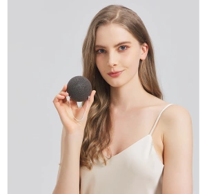 SISTER YOUNG PURA NATÜRLICHER KONJAC-SCHWAMM FÜR GESICHTSREINIGUNG BLACK