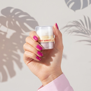 Lovely Rosy Ribbon Highlighter – loser Highlighter für Gesicht und Körper mit integriertem Döschen, 2 g