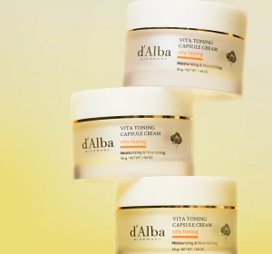 d'Alba Vita Toning Feuchtigkeitsspendend-aufhellende Kapselcreme 55 g