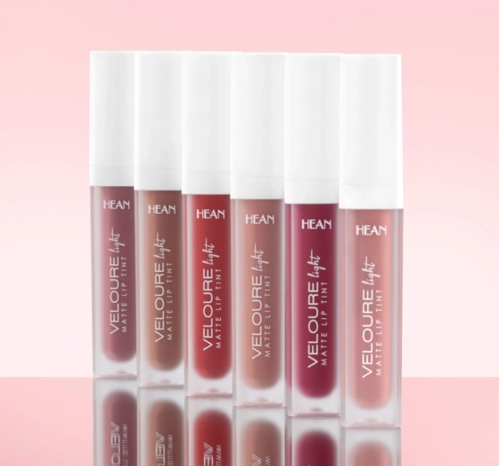 Kliknij na zdjęcie, aby je powiększyć Hean Veloure Matter Flüssiglippenstift 03 Carmel Nude 7ml