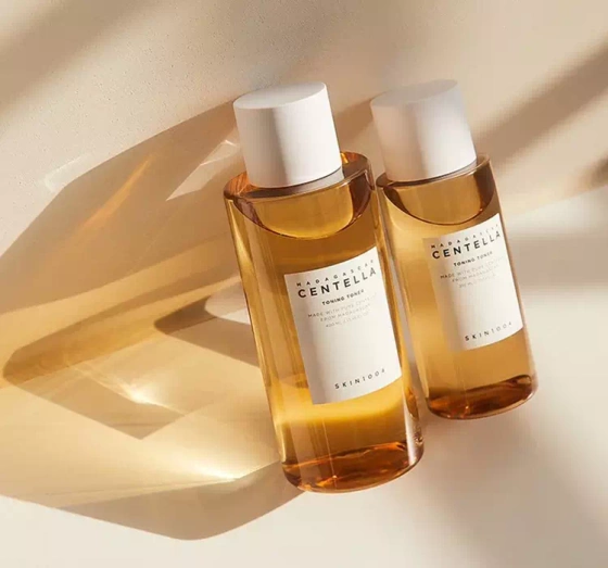 Kliknij na zdjęcie, aby je powiększyć SKIN1004 CENTELLA TONING TONER GESICHTSWASSER 210ML