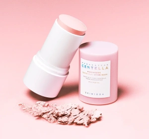 Skin1004 Madagascar Centella Poremizing Tonerde-Stick-Maske fürs Gesicht 27 g