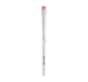 WET N WILD ESSENTIAL SMALL EYESHADOW BRUSH MAKE UP PINSEL