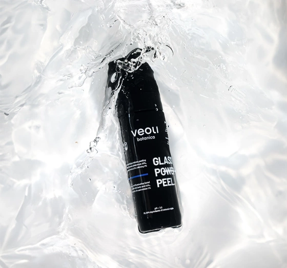 Kliknij na zdjęcie, aby je powiększyć Veoli Botanica Glass Skin Power Peel Gel-Peeling für Gesicht 30ml