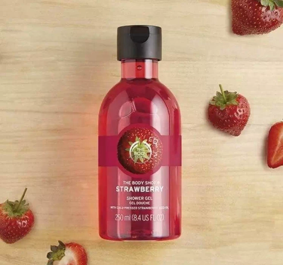 Kliknij na zdjęcie, aby je powiększyć THE BODY SHOP STRAWBERRY SHOWER GEL 250 ML