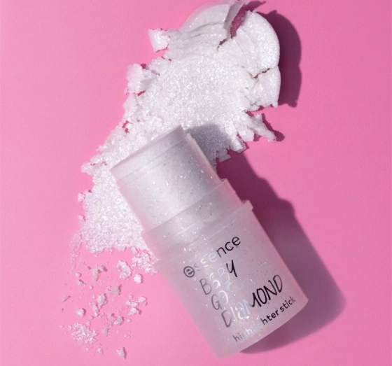 Essence Baby Got Diamond Highlighter im Stift 5,4 g
