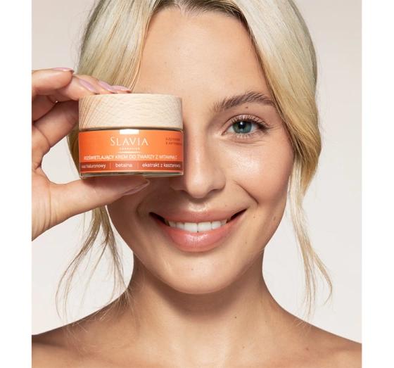 SLAVIA COSMETICS GESICHTSCREME FÜR TAG UND NACHT MIT AKTIVEM VITAMIN C 3% 50ML