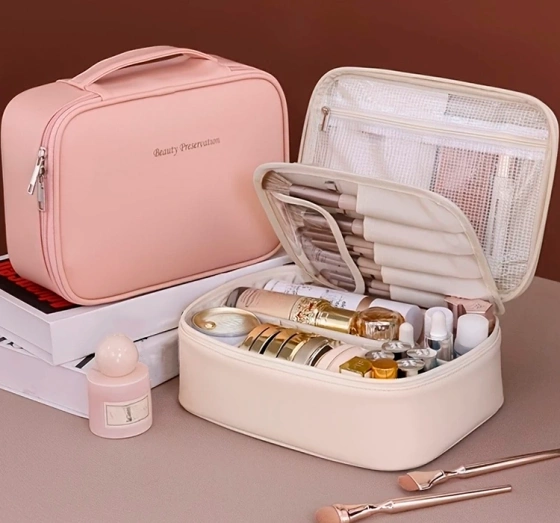 Kliknij na zdjęcie, aby je powiększyć eCarla Kosmetiktasche mit Klappdeckel KS146K, beige