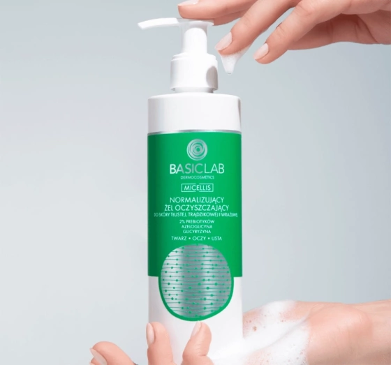 BASICLAB MICELLIS REINIGUNGSGEL FÜR FETTIGE UND EMPFINDLICHE HAUT 300ML