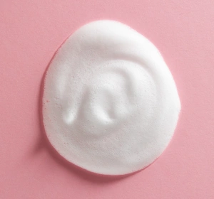 NIVEA CARING PFEGENDER REINIGUNGSSCHAUM FÜR DAS GESICHT 150ML