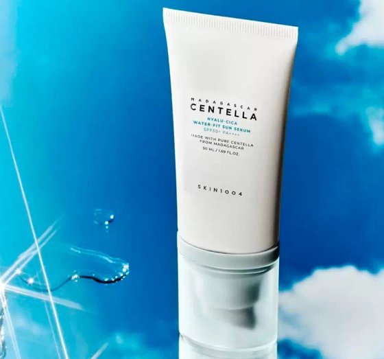 SKIN1004 HYALU-CICA WATER-FIT SUN SERUM SPF50+ SCHUTZCREME FÜR GESICHT 50ML