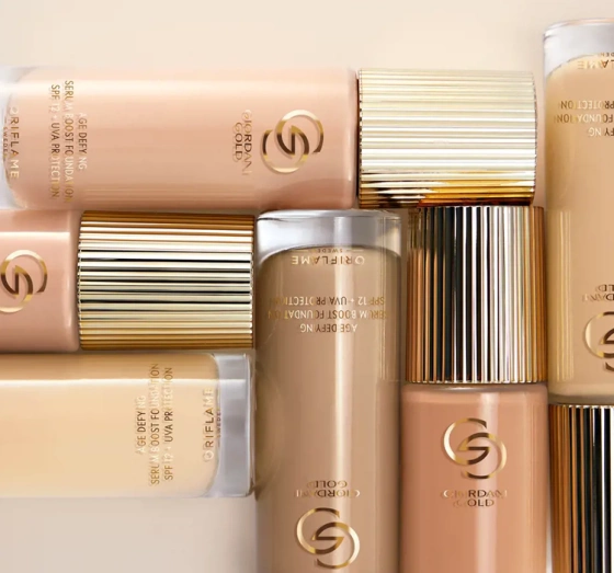 Oriflame Giordani Gold Age Defying SPF12 Foundation mit Serum Light Beige Neutral 30ml