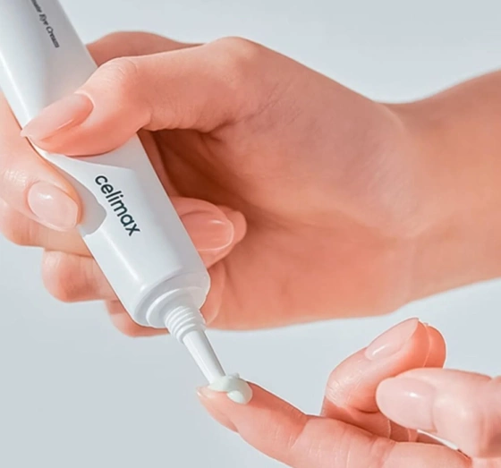 Celimax The Real Noni Feuchtigkeitsspendend-revitalisierende Augencreme 20 ml