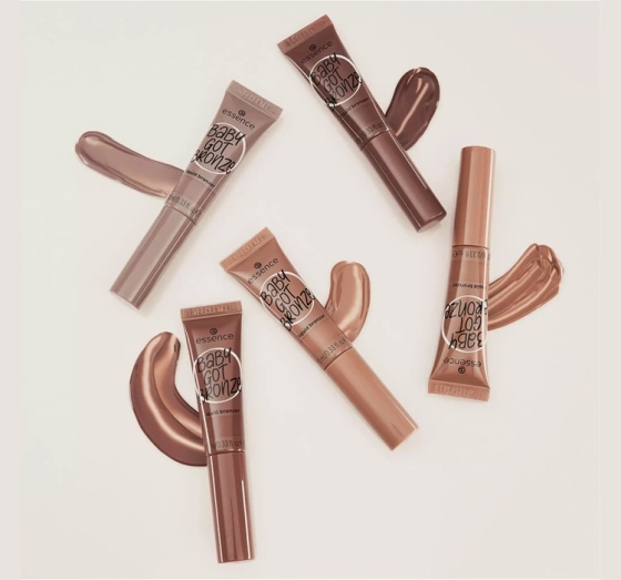 Essence Baby Got Bronze Flüssiger Bronzer 20 Sunkissed Sweety 10 ml