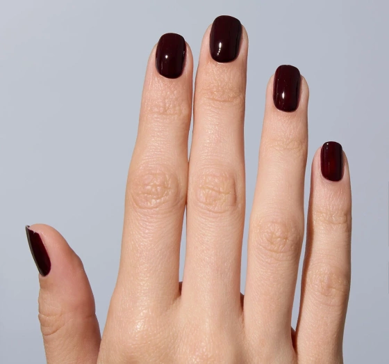Kliknij na zdjęcie, aby je powiększyć Semilac Nail Lacquer Klassischer Nagellack 112 Wine Red 9 ml