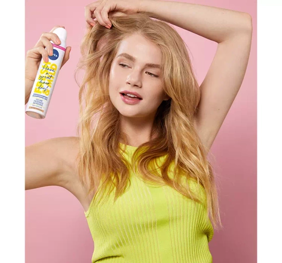 Kliknij na zdjęcie, aby je powiększyć NIVEA FRESH REVIVE TROCKENSHAMPOO FÜR BLONDES HAAR 200ML