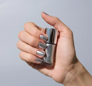 Semilac Nail Lacquer Klassischer Nagellack 115 Silver Chrome 9 ml
